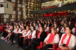 Palestra “Vamos dizer não a medicalização na primeira infância” reúne educadores da rede municipal