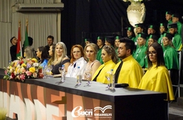 Esucri/Uniasselvi Tubarão realiza colação de grau de Ciências Biológicas, História, Letras e Pedagogia