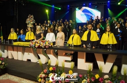 Esucri/Uniasselvi Tubarão realiza colação de grau de Ciências Biológicas, História, Letras e Pedagogia