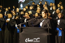 Esucri/Uniasselvi Tubarão realiza colação de grau de Ciências Biológicas, História, Letras e Pedagogia