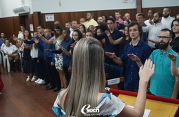 Concluintes de 2018/2 participam de formatura em gabinete
