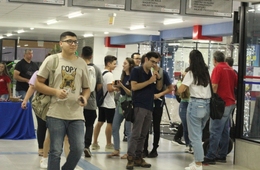 Volta às aulas: com música, presentes e muita emoção, estudantes iniciam ano letivo na Esucri