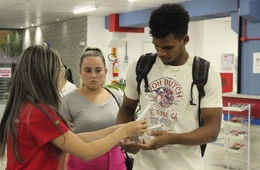 Volta às aulas: com música, presentes e muita emoção, estudantes iniciam ano letivo na Esucri