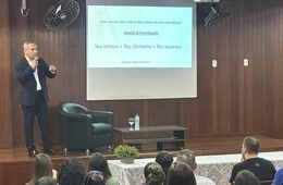 Advogado Giovani Duarte Oliveira ministra palestra na Esucri sobre gestão de escritório