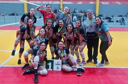 Vôlei de Forquilhinha/Esucri é campeão no masculino e feminino na etapa microrregional da Olesc 