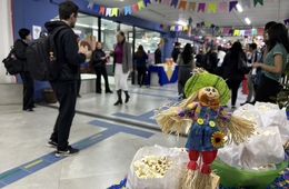 Alunos retornam às aulas presenciais na Esucri com recepção em clima de festa julina