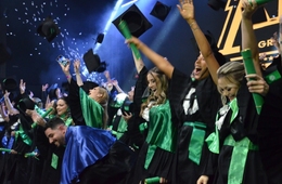 Cerimônia marca entrega de diplomas a 58 graduados da Esucri/Uniasselvi