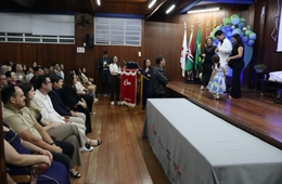 Cerimônia do Jaleco marca encerramento da primeira Semana Acadêmica de Medicina Veterinária da Esucri