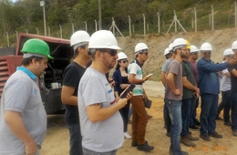 Pós-graduandos realizam visita técnica