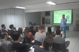 Acadêmicos de Sistemas de Informação visitam Grupo Jorge Zanatta