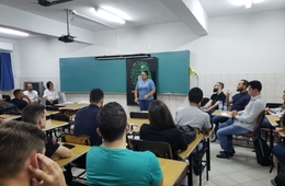 Bate-papo com egressos de Sistemas de Informação